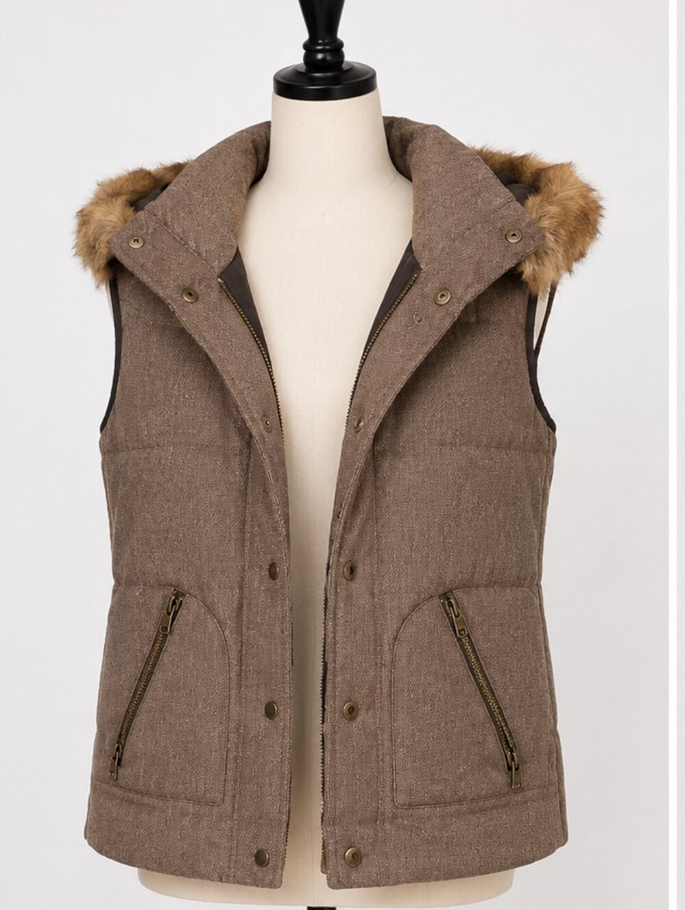 Cozy Brown Vest Fur hood